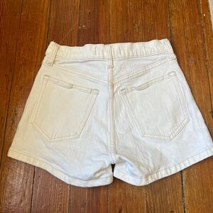 Abercrombie and Fitch Mom high-rise shorts